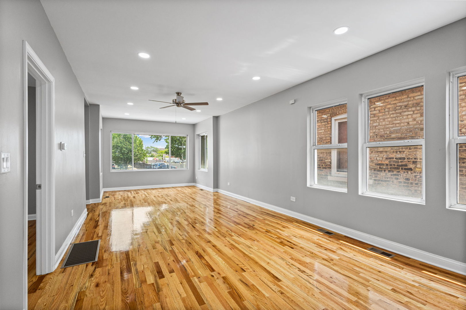 12712751 Property Photo 22