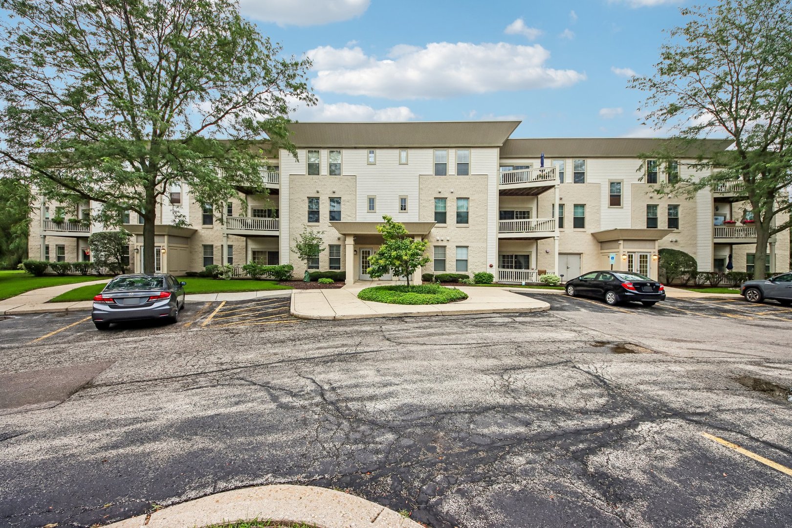 34435 N Old Walnut Circle 306