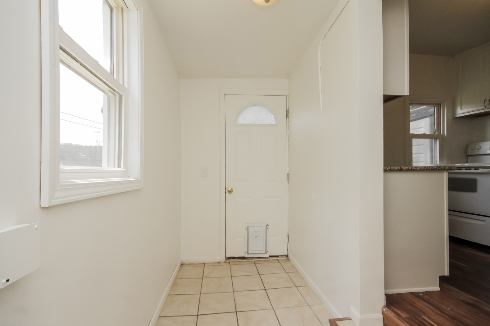 1107 E Joliet Street Property Photo 5
