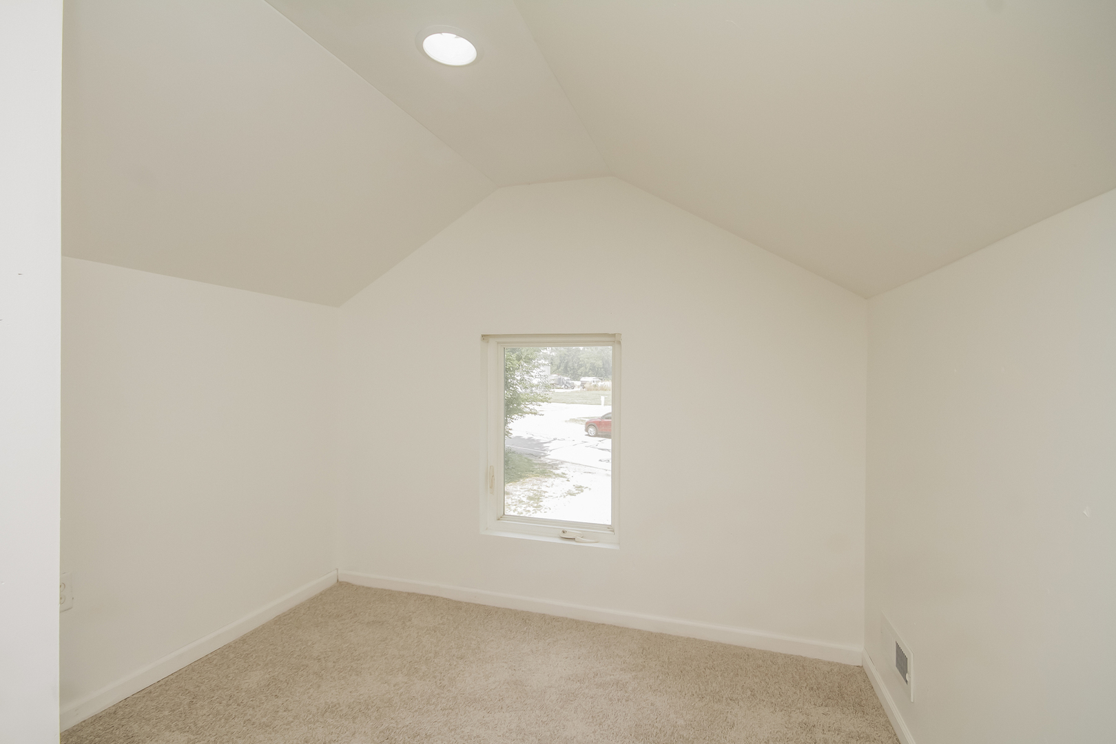 1107 E Joliet Street Property Photo 16
