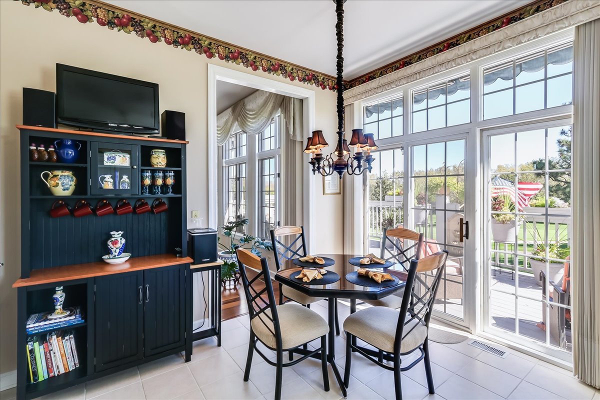 8 Canterbury Court Property Photo 8