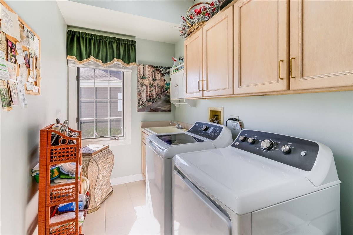 8 Canterbury Court Property Photo 16