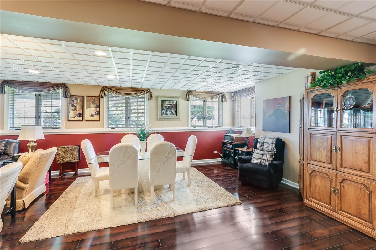 8 Canterbury Court Property Photo 17