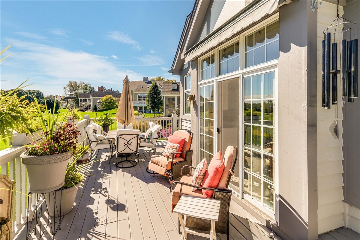 8 Canterbury Court Property Photo 25