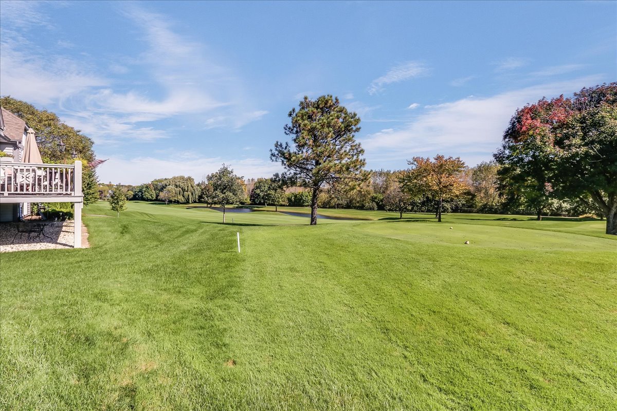 8 Canterbury Court Property Photo 28