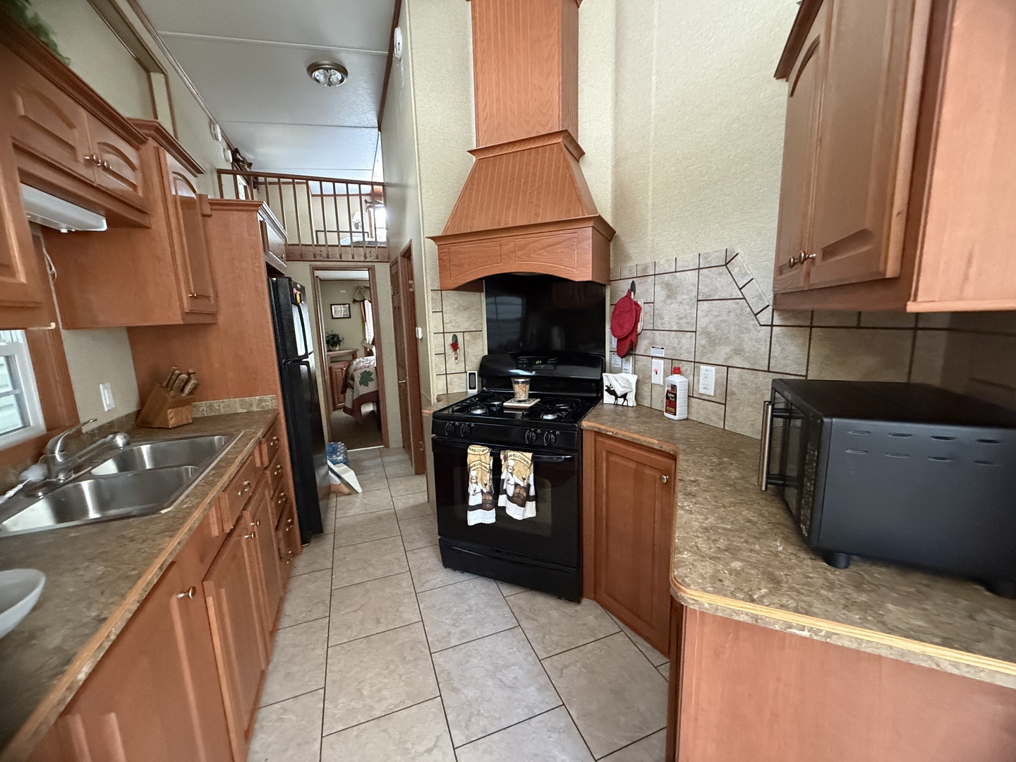 4-30 Woodhaven Lakes Property Photo 3