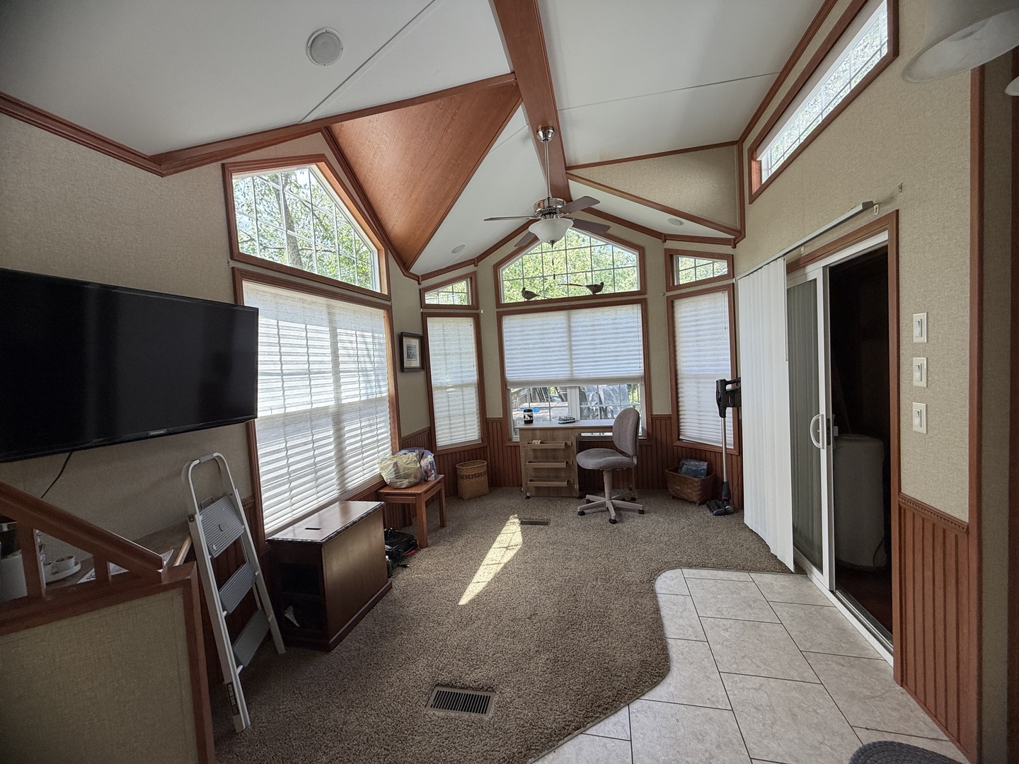 4-30 Woodhaven Lakes Property Photo 4