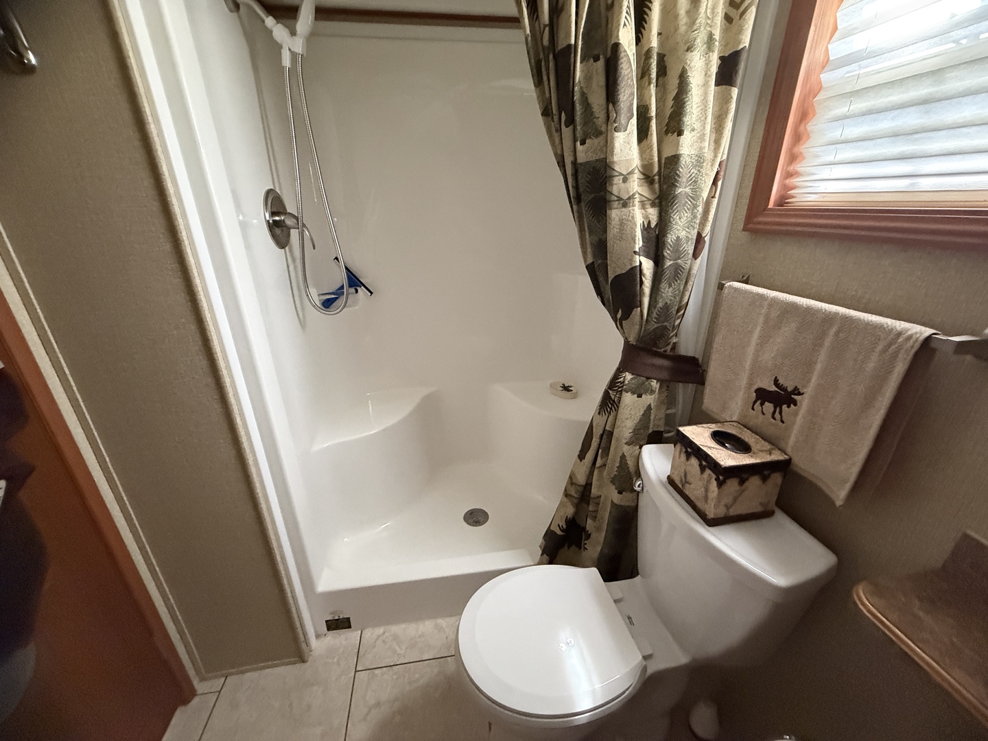 4-30 Woodhaven Lakes Property Photo 7
