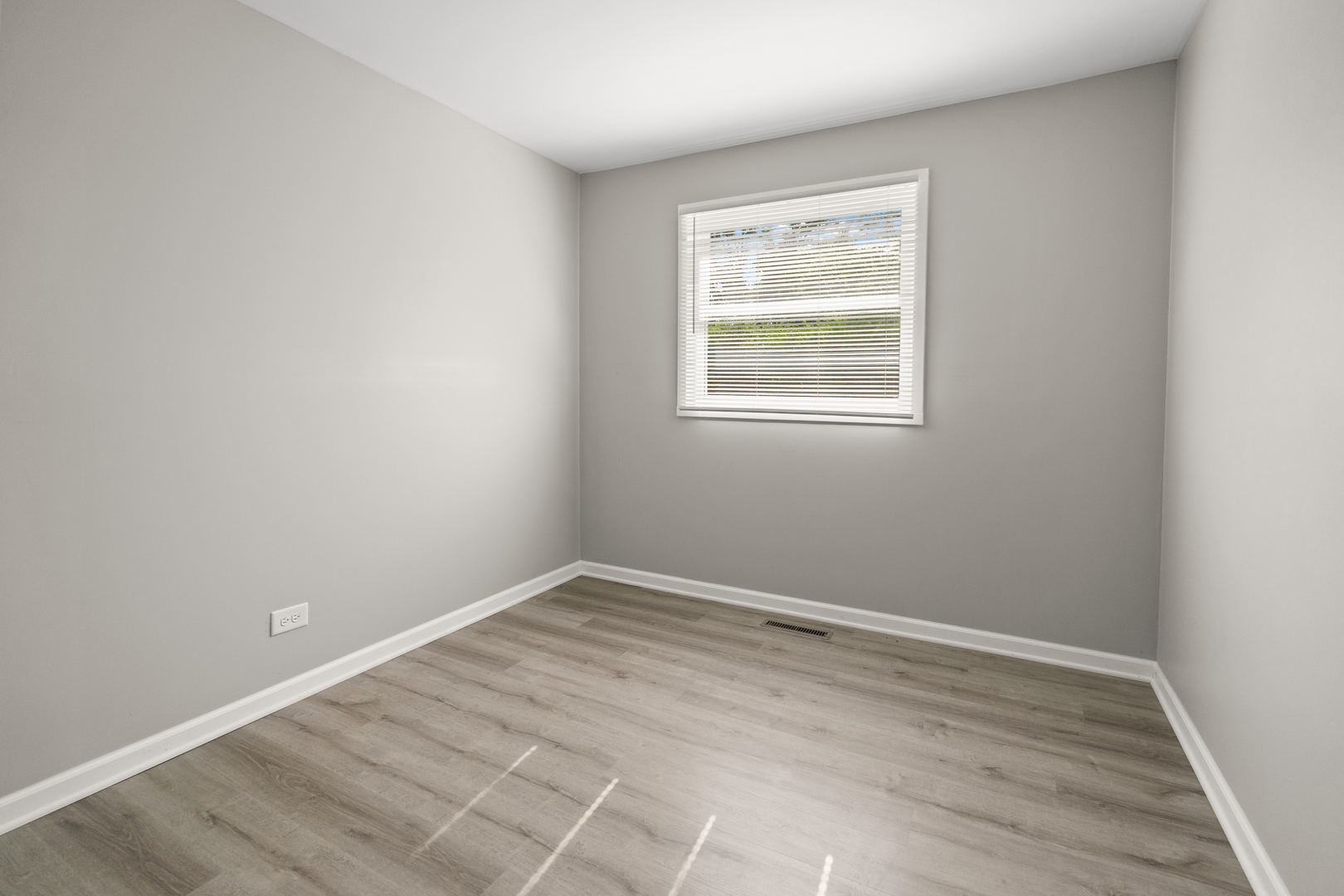 37187 N Piper Lane Property Photo 5