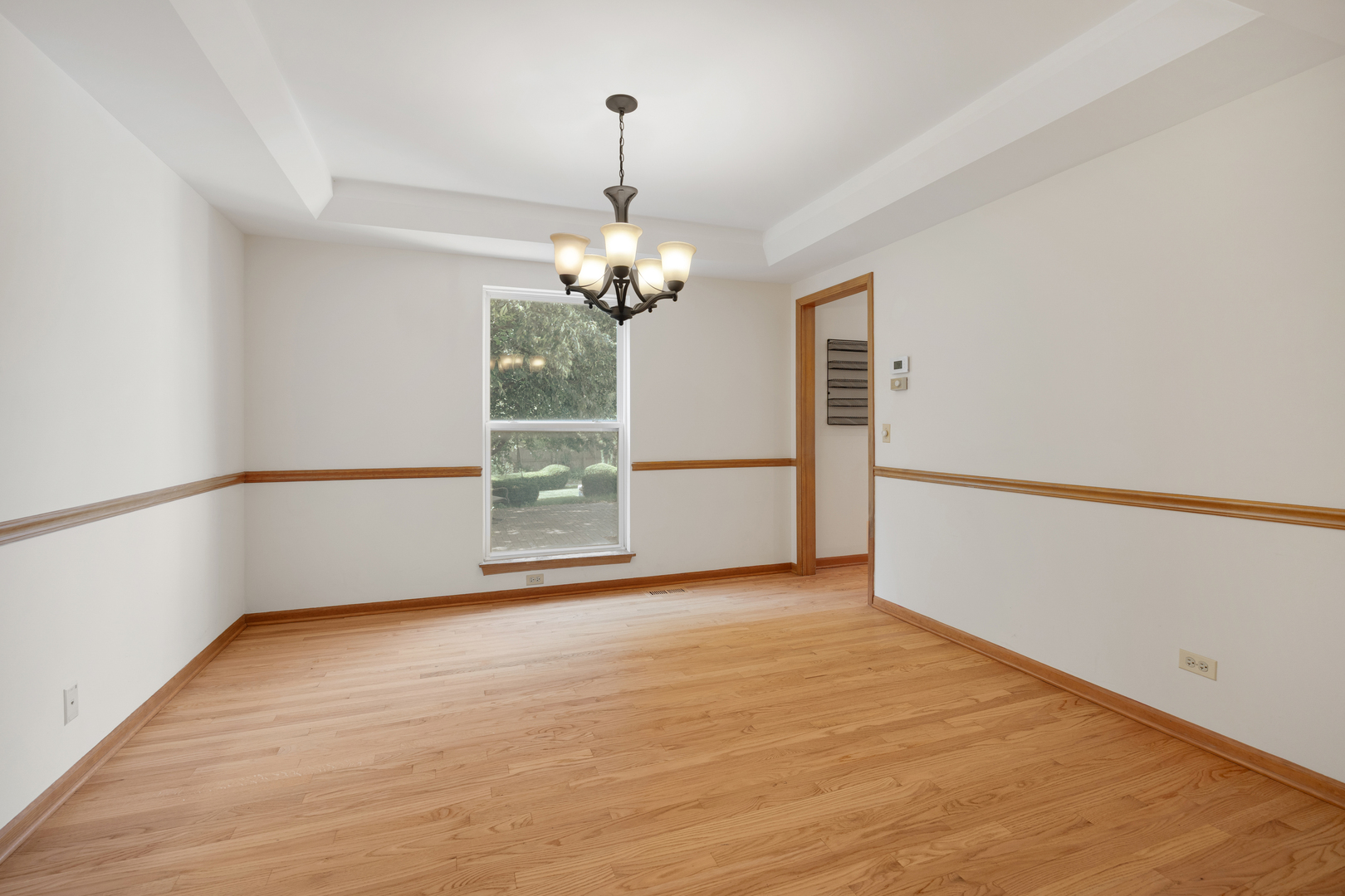 2519 Crestview Drive Property Photo 5