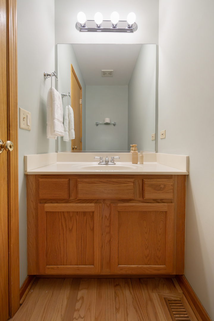 2519 Crestview Drive Property Photo 13