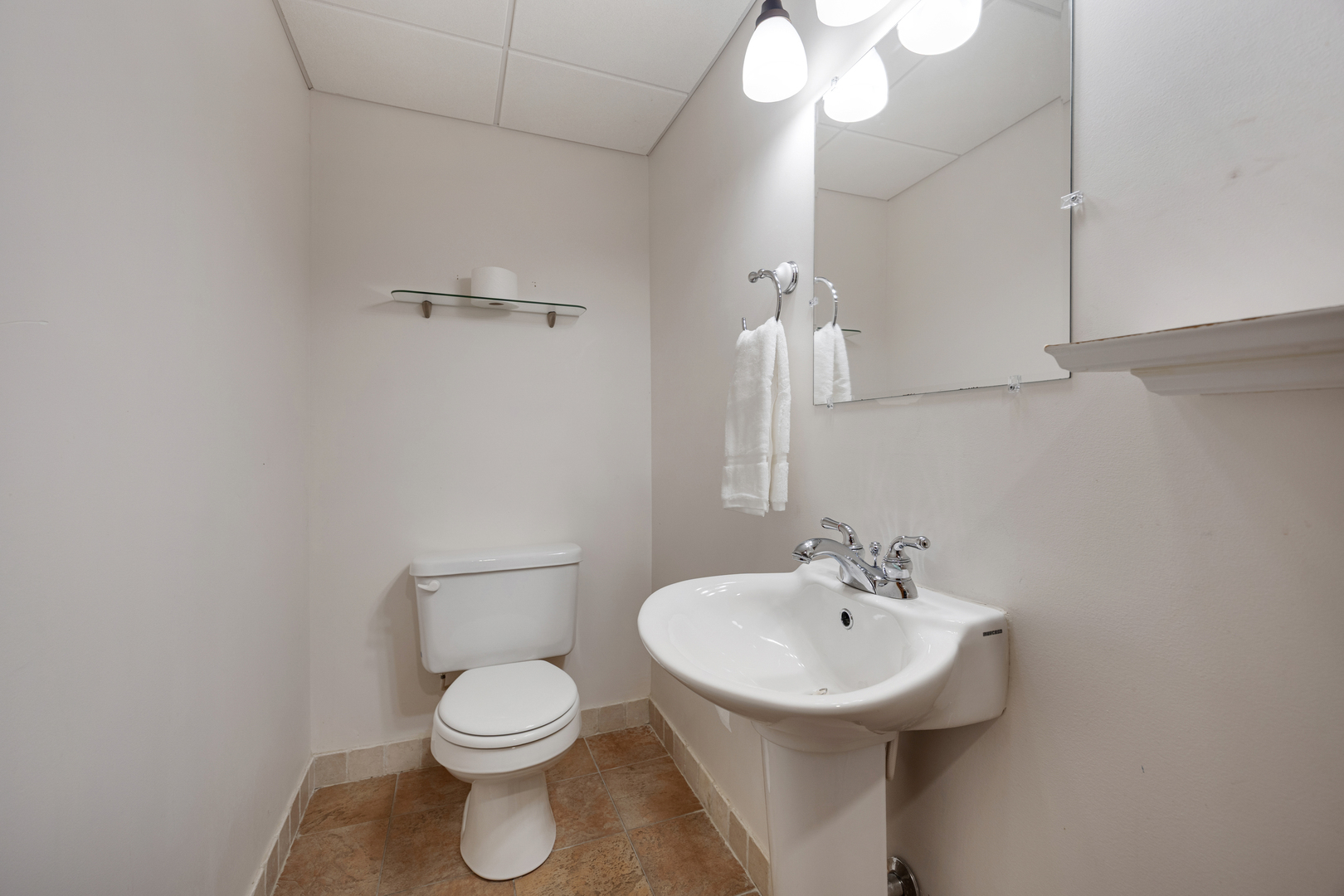 2519 Crestview Drive Property Photo 29