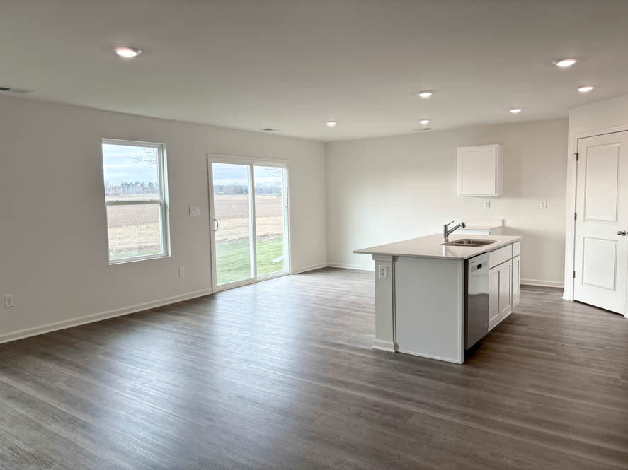 2284 Redwood Trail Property Photo 7