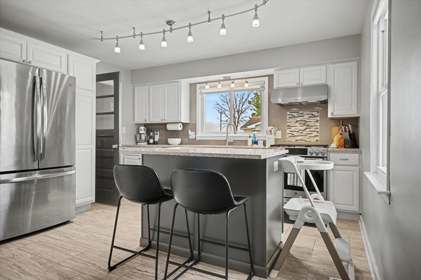 12712816 Property Photo 12