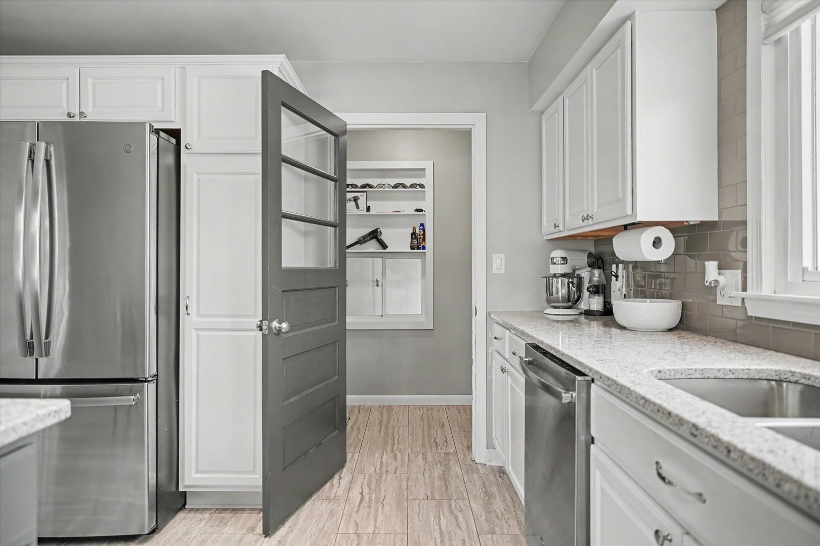 12712816 Property Photo 26