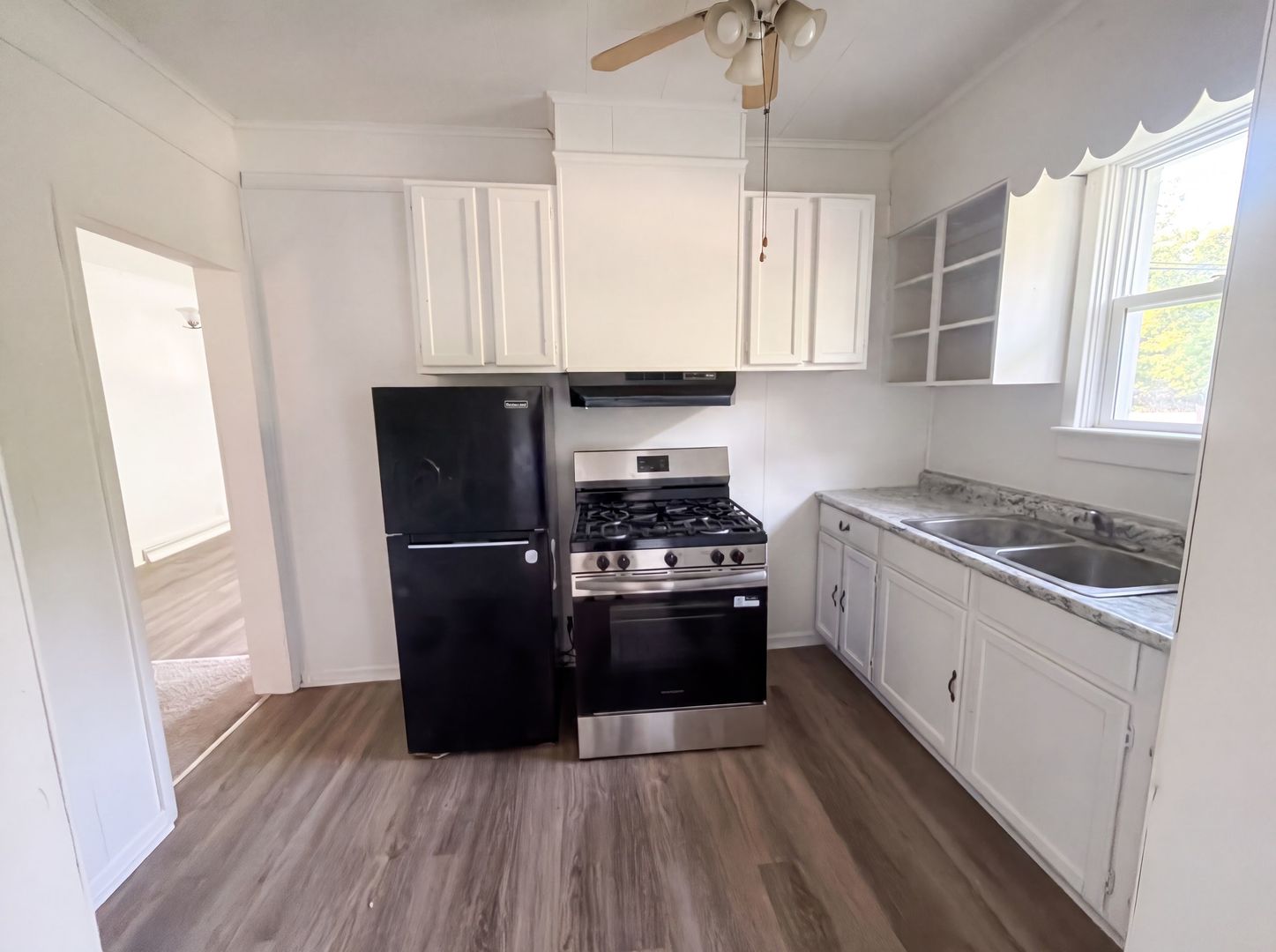 508 E Sigler Street Property Photo 2