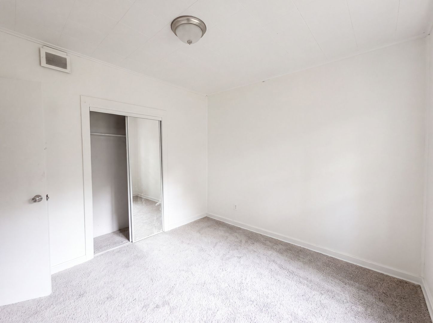 508 E Sigler Street Property Photo 4