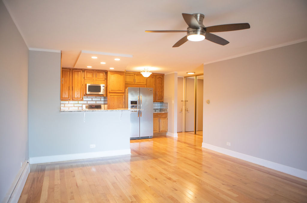 16 E Old Willow Road 206-s Property Photo 29