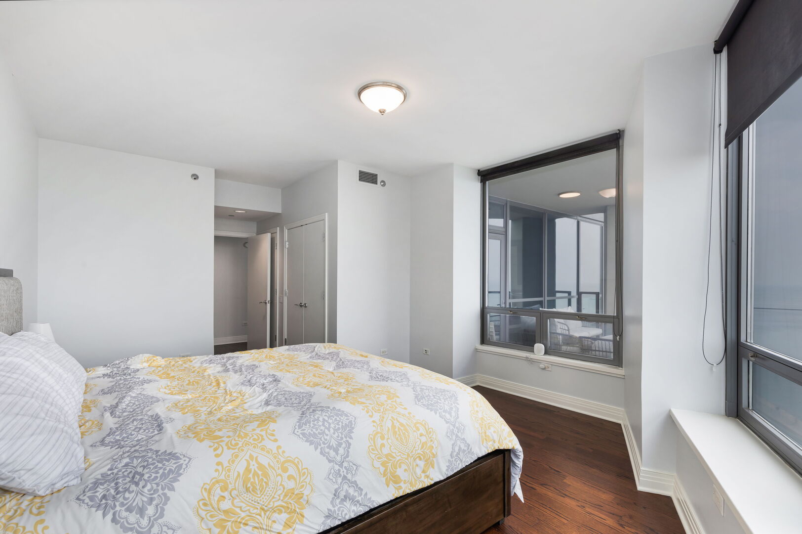 600 N Lake Shore Drive 1411 Property Photo 16