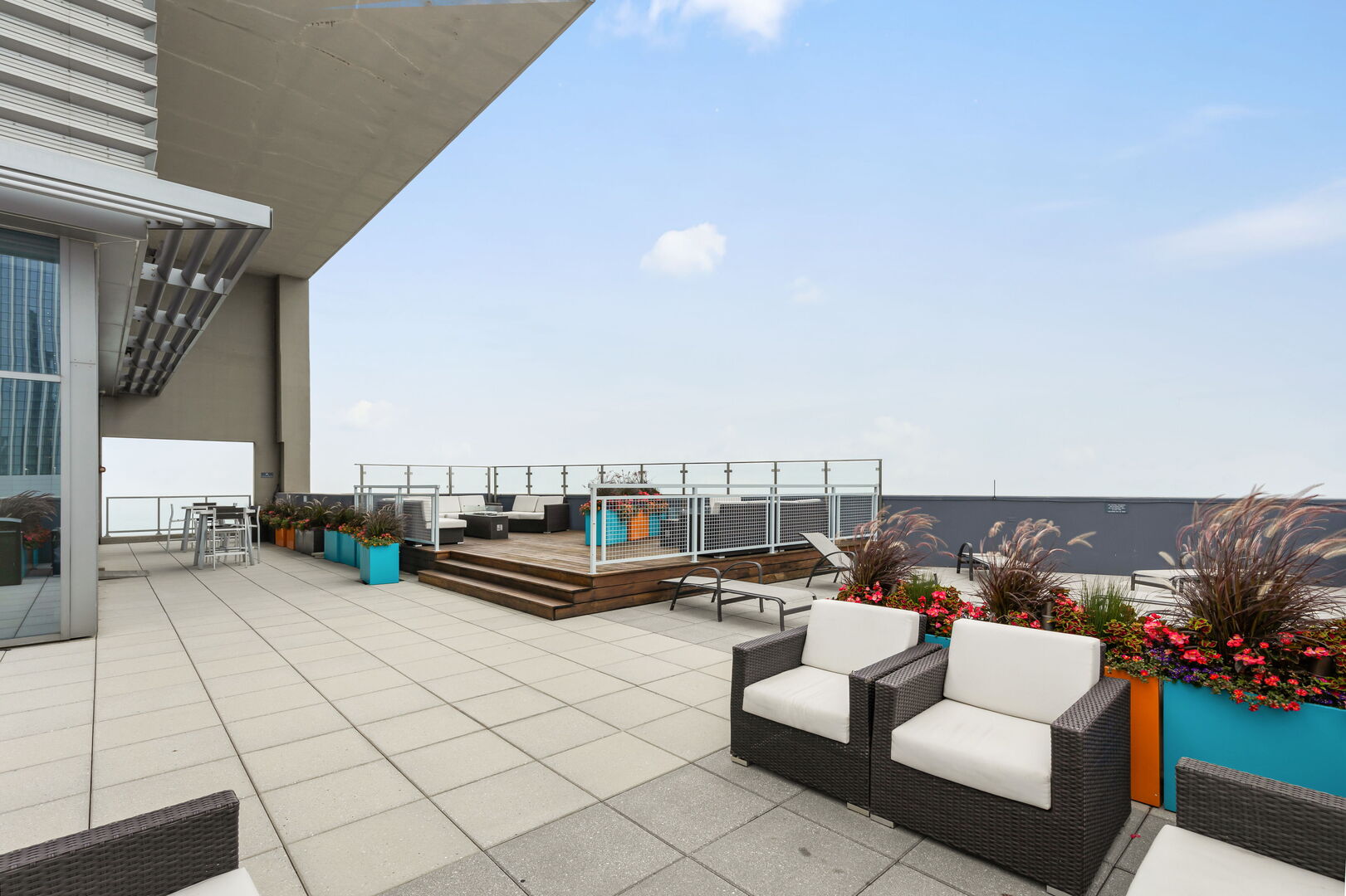 600 N Lake Shore Drive 1411 Property Photo 24