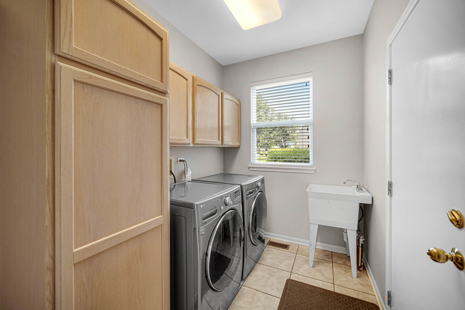 6 Yorkshire Court Property Photo 29