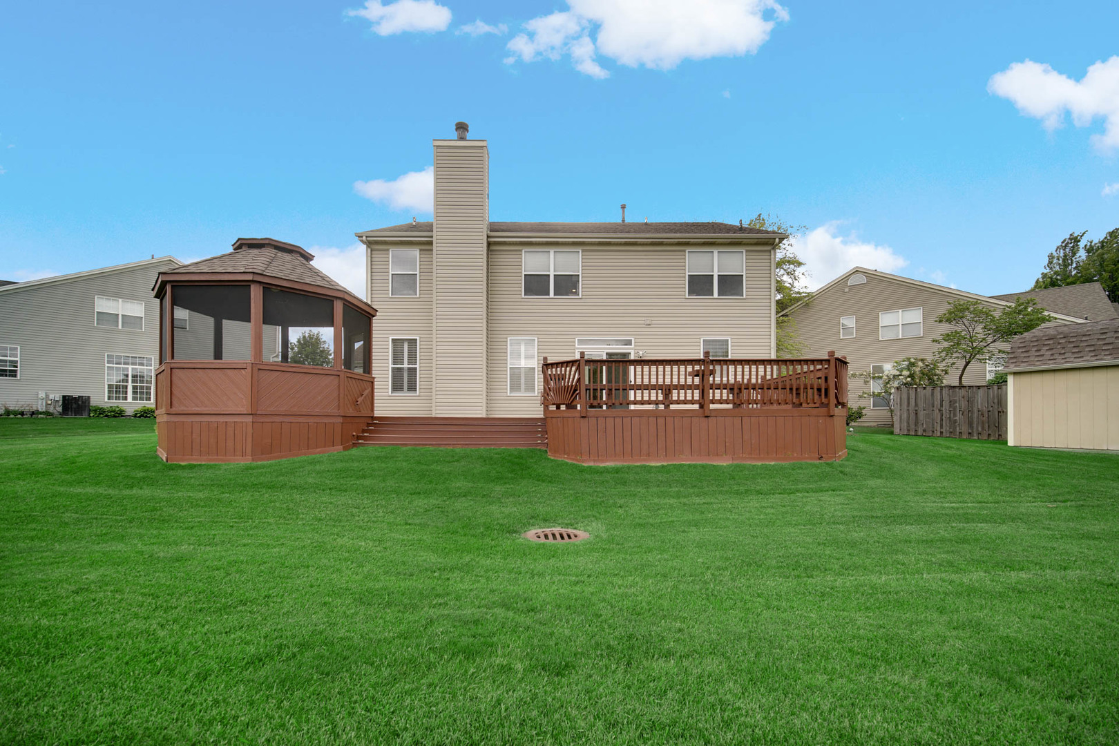 6 Yorkshire Court Property Photo 32