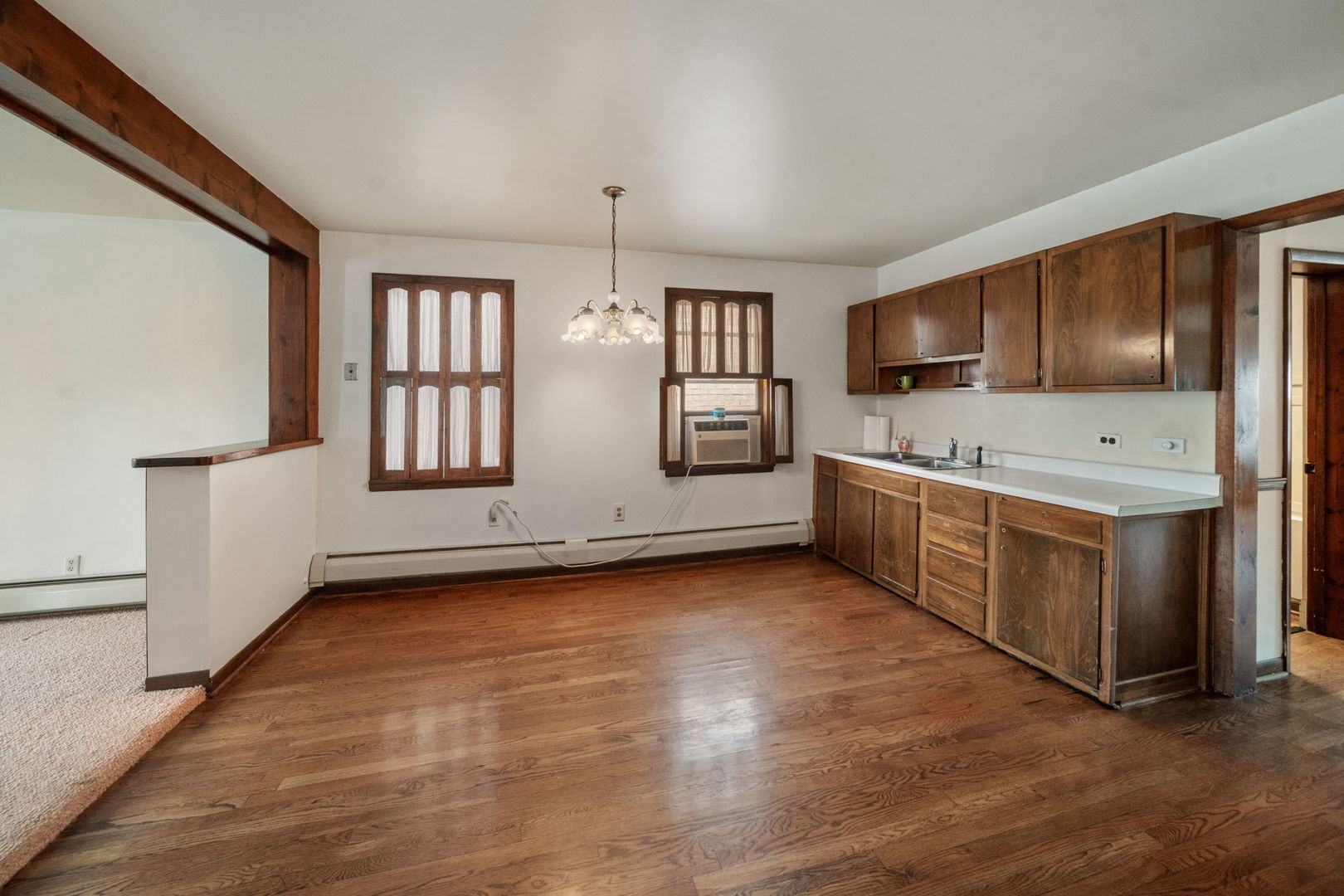 3517 S Lowe Avenue Property Photo 5