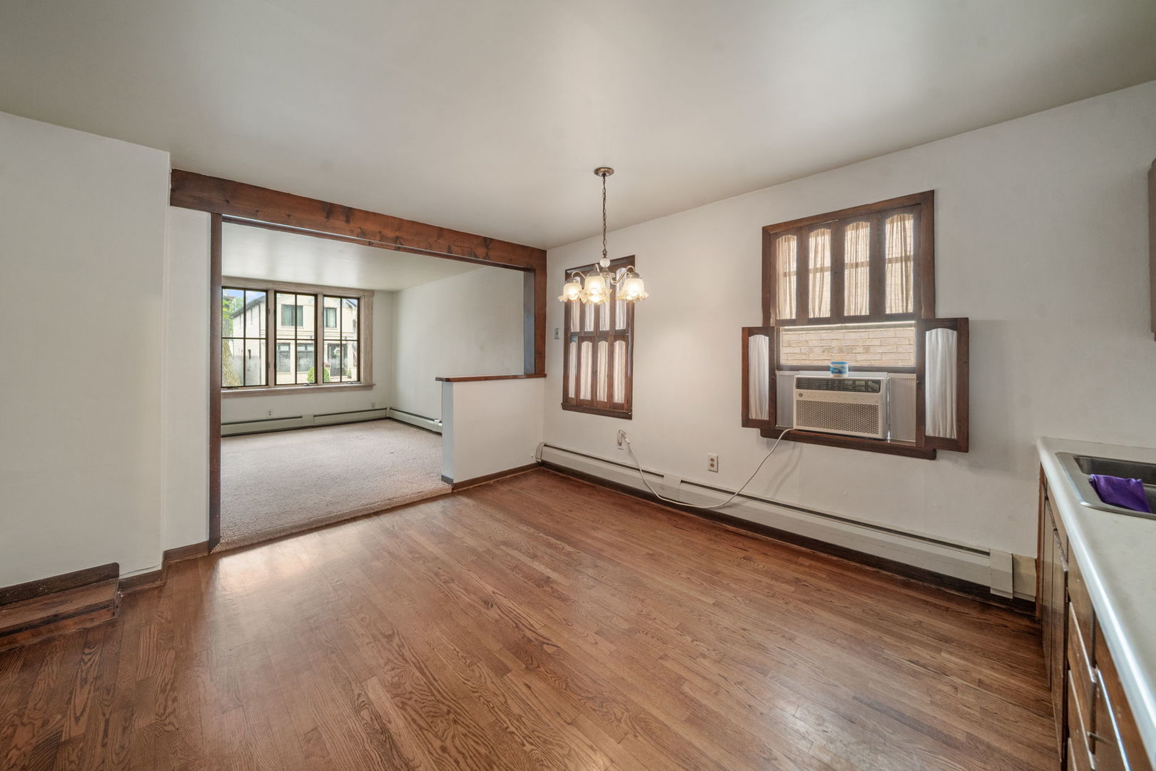 3517 S Lowe Avenue Property Photo 6