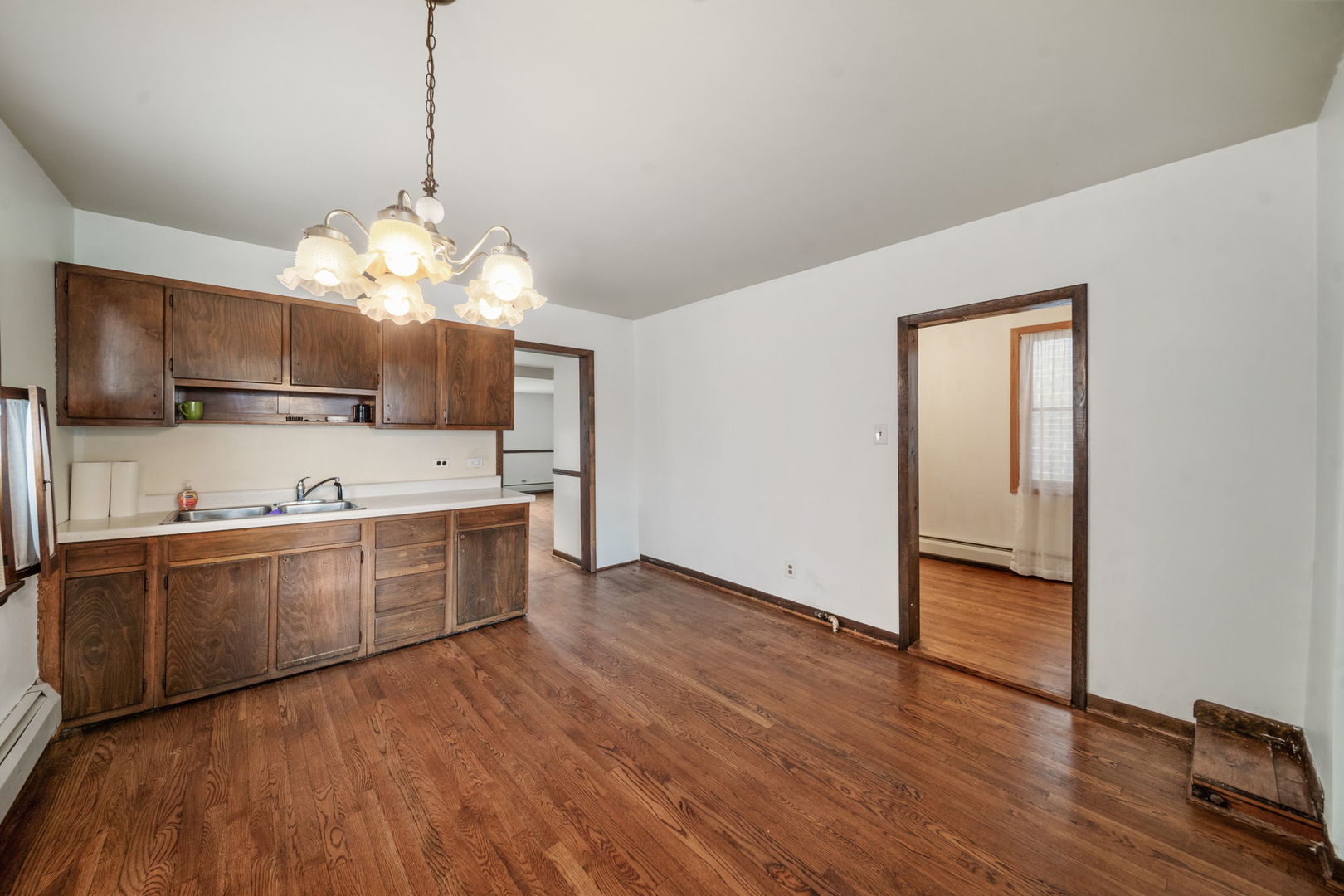 3517 S Lowe Avenue Property Photo 7