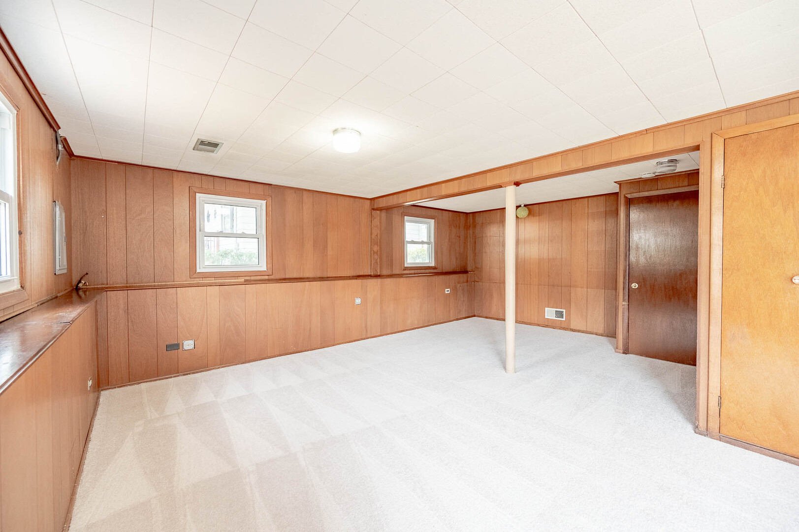 2203 Kirchoff Road Property Photo 11