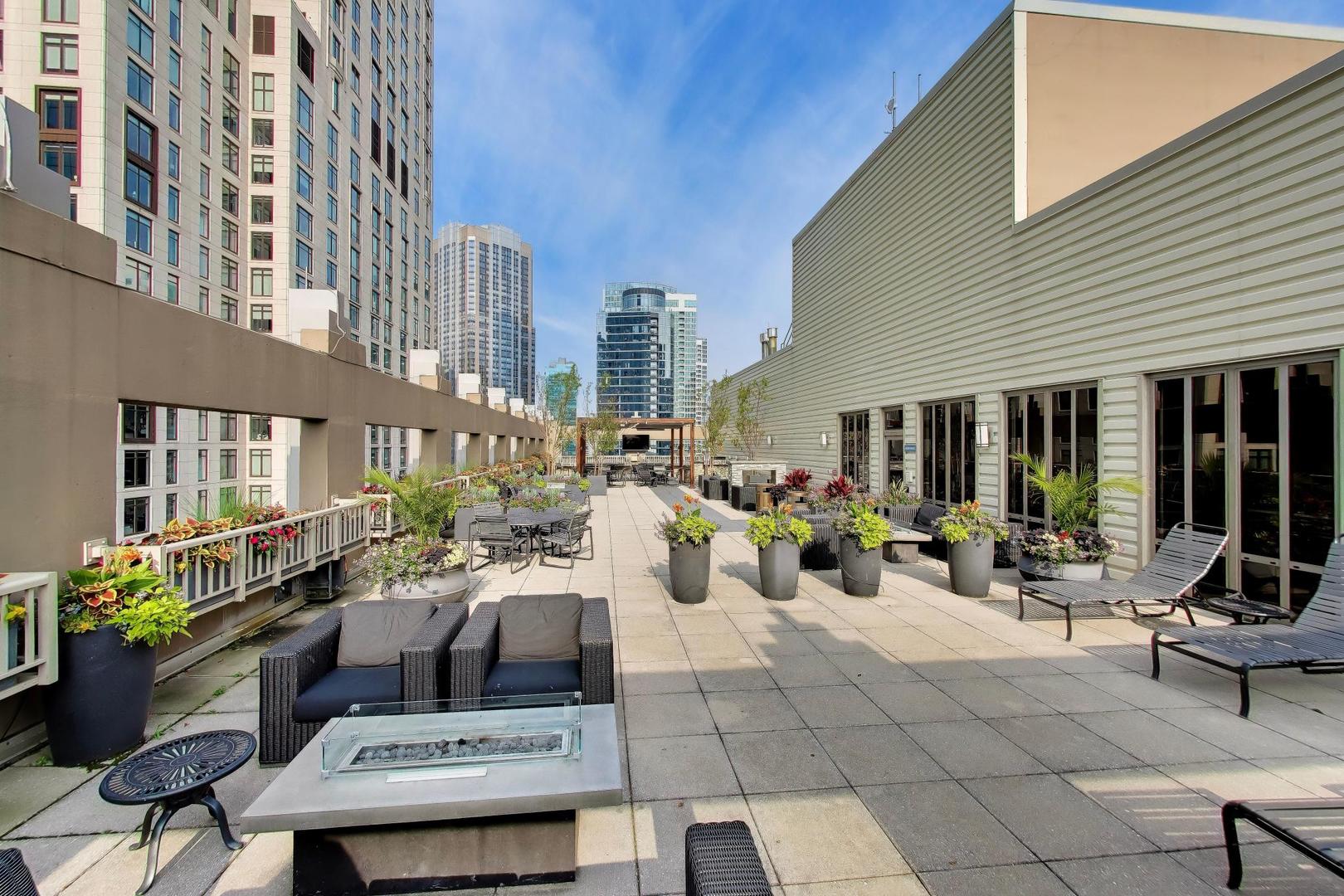 530 N Lake Shore Drive 1104 Property Photo 33