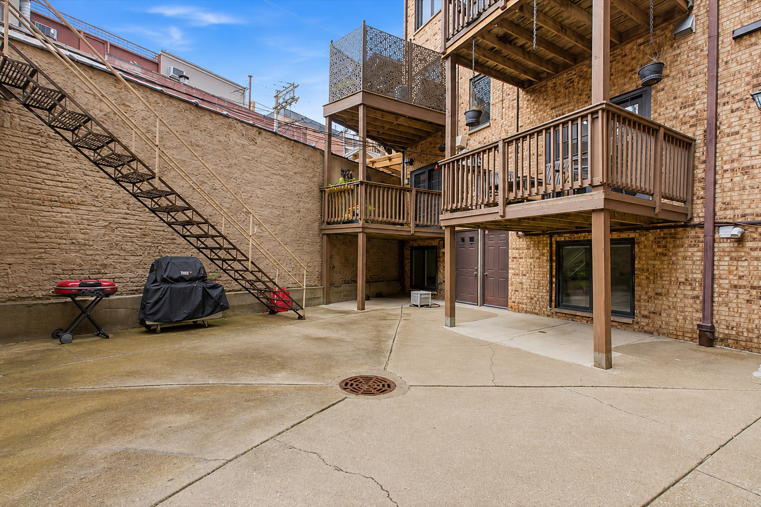 319 W Webster Avenue 1 Property Photo 25