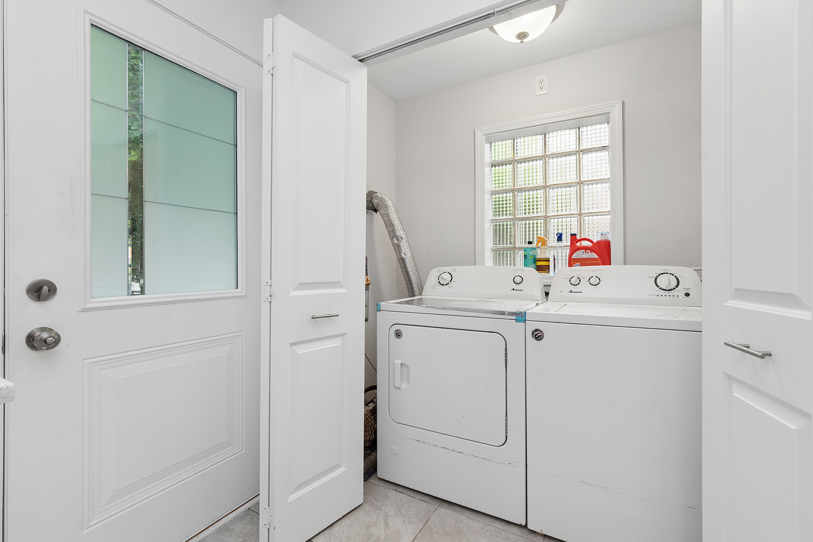 2229 Macdonald Lane Property Photo 14
