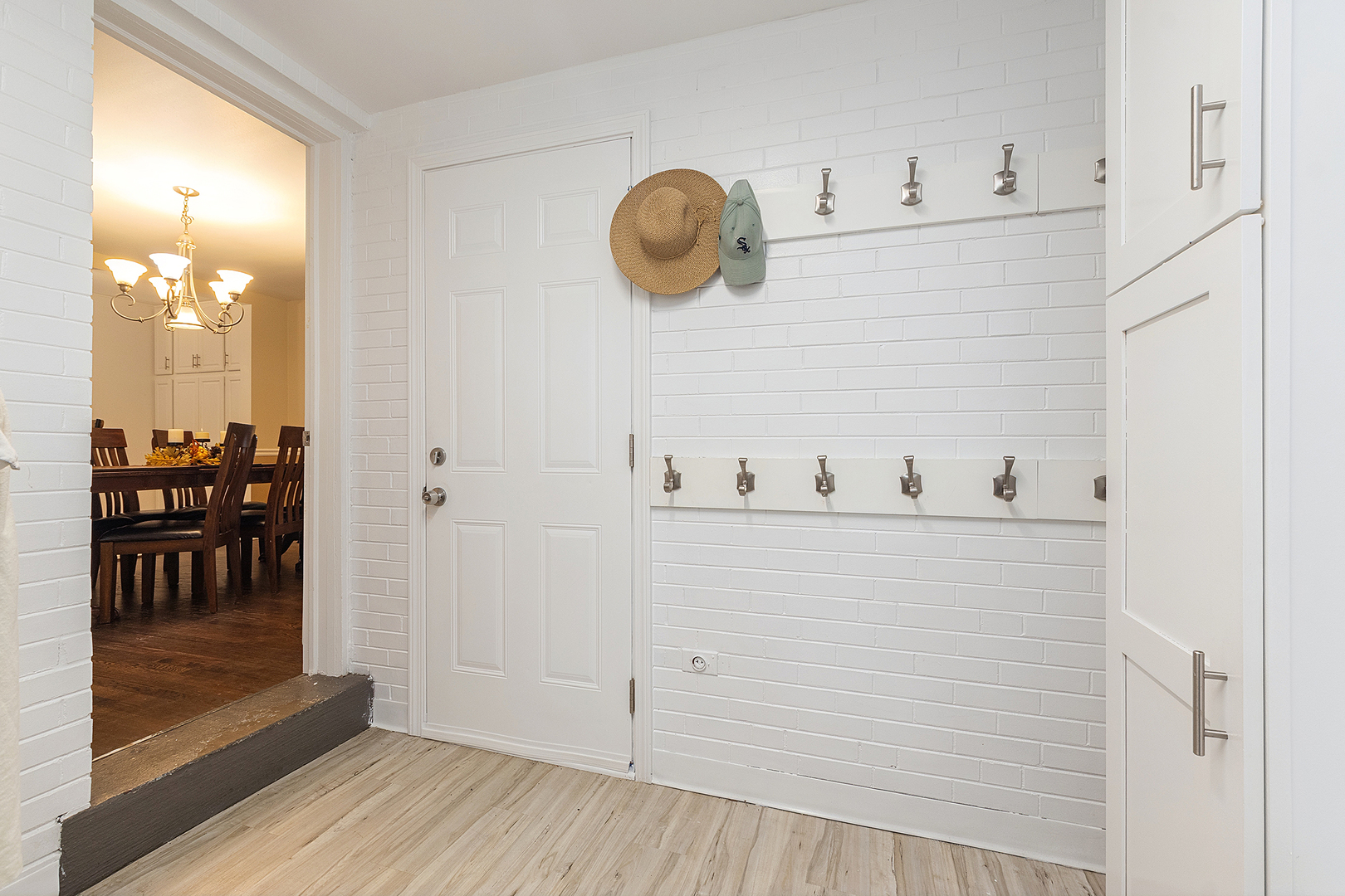 2229 Macdonald Lane Property Photo 15