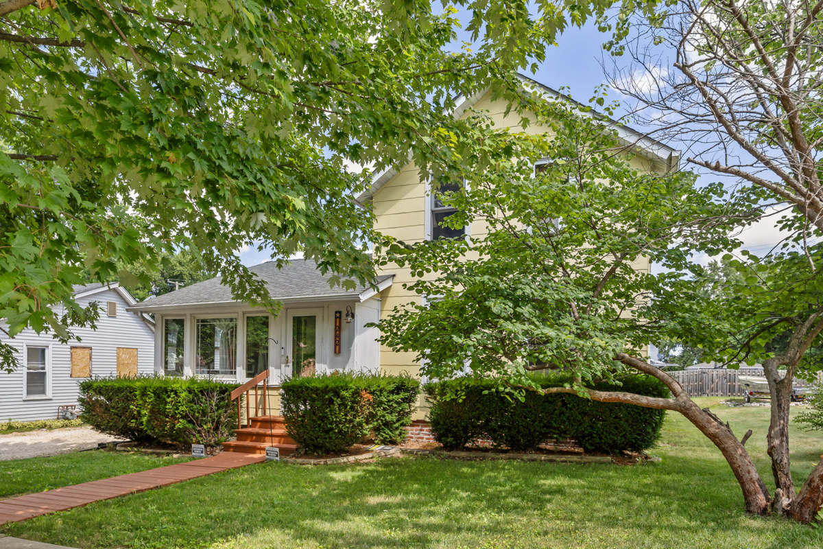 242 E Jefferson Avenue Property Photo 15