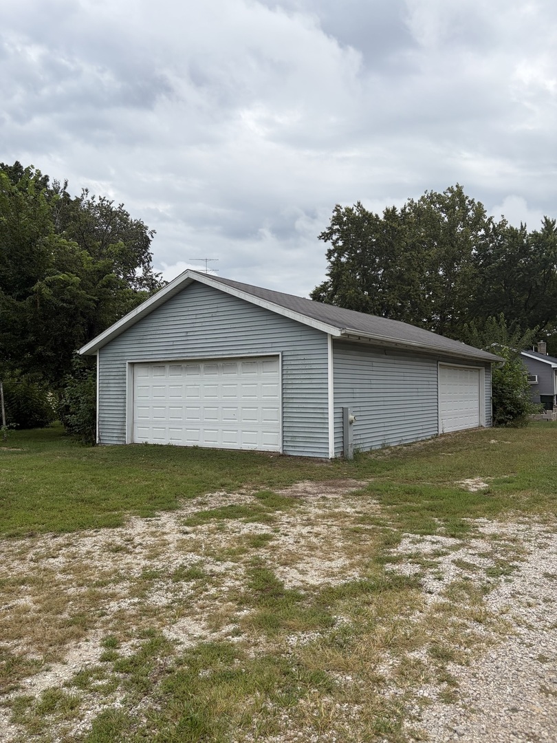 105 N Center Street Property Photo 12