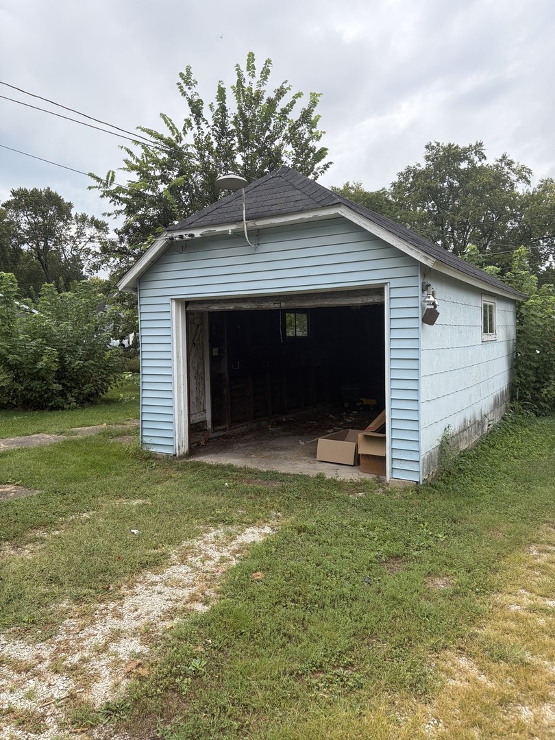 105 N Center Street Property Photo 14
