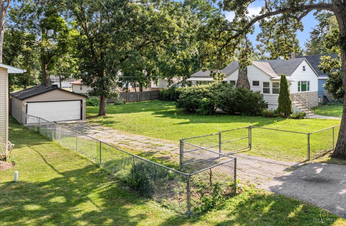 29 Glenwood Drive Property Photo 4