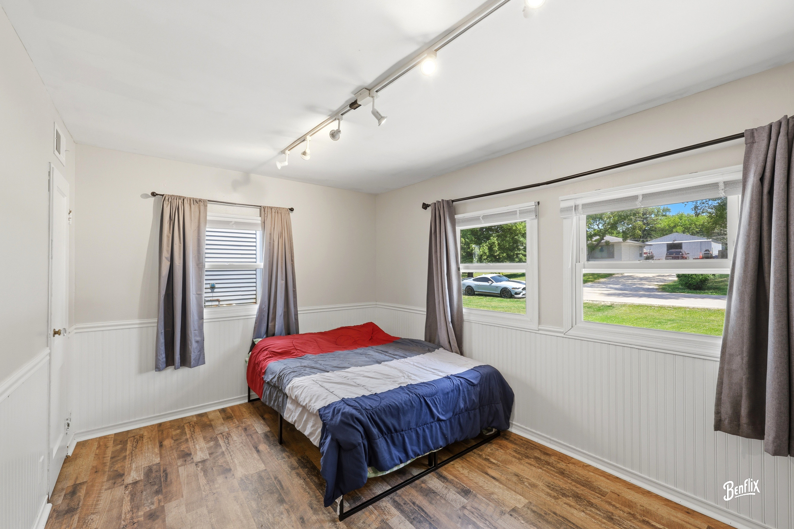 32988 N Meadow Road Property Photo 9