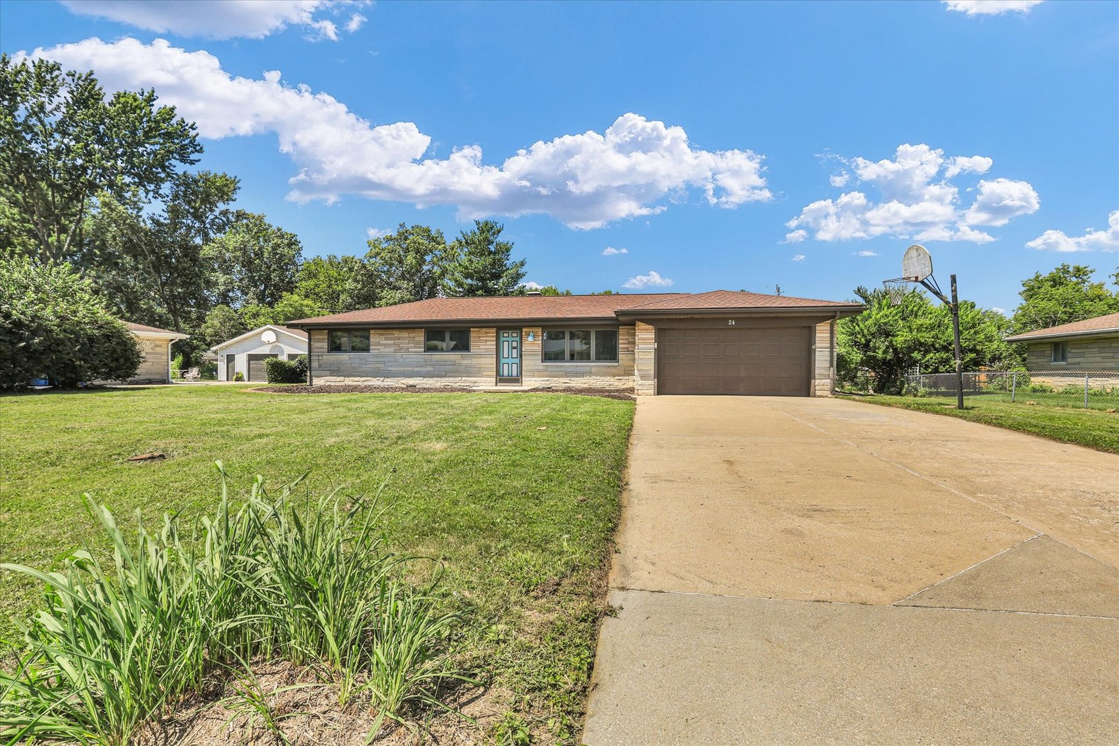 24 Lake Knolls Drive Property Photo 1