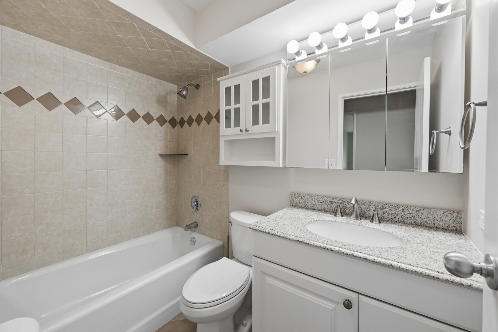 9332 Landings Lane 506 Property Photo 19