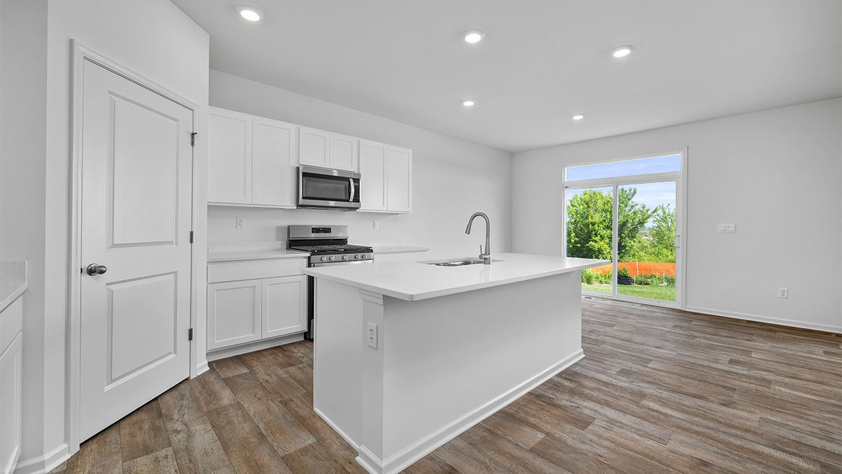 894 Cascade Court Property Photo 3
