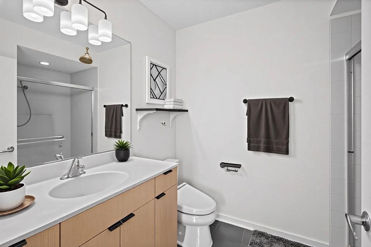 807 Davis Street 1211 Property Photo 10