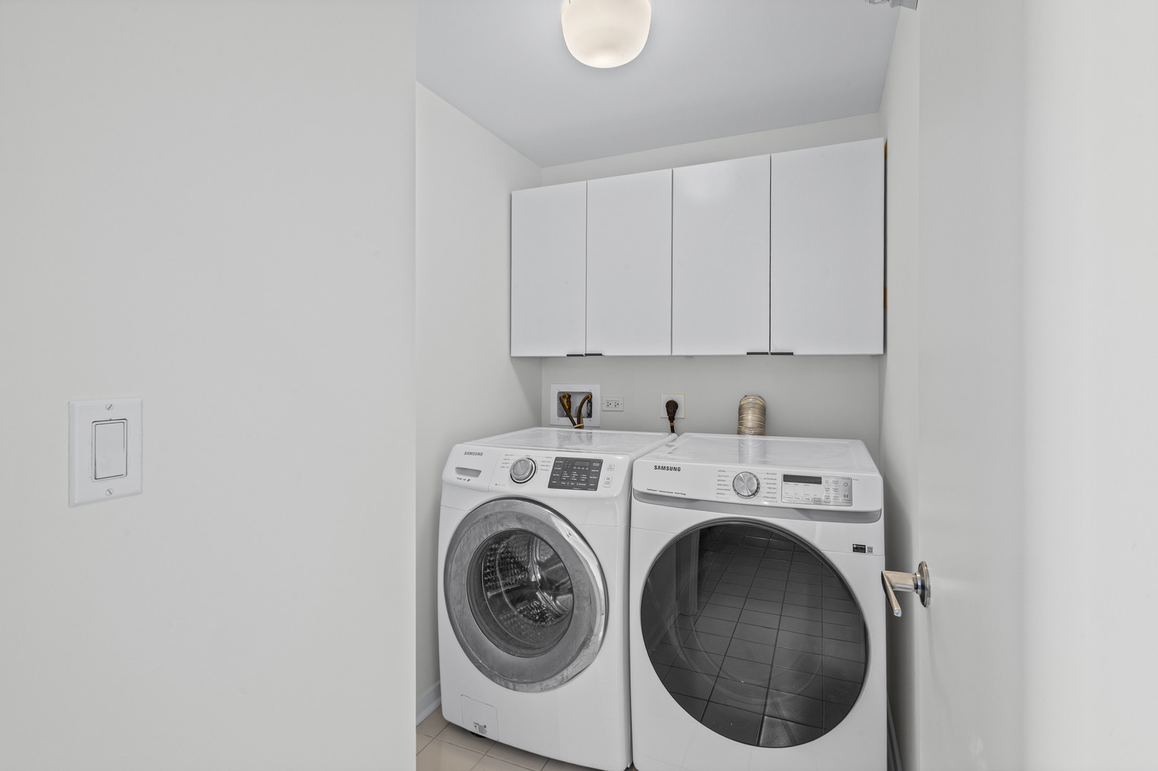 807 Davis Street 1211 Property Photo 11