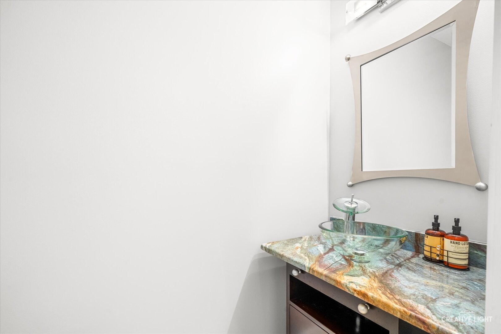 2316 Foxmoor Lane Property Photo 7
