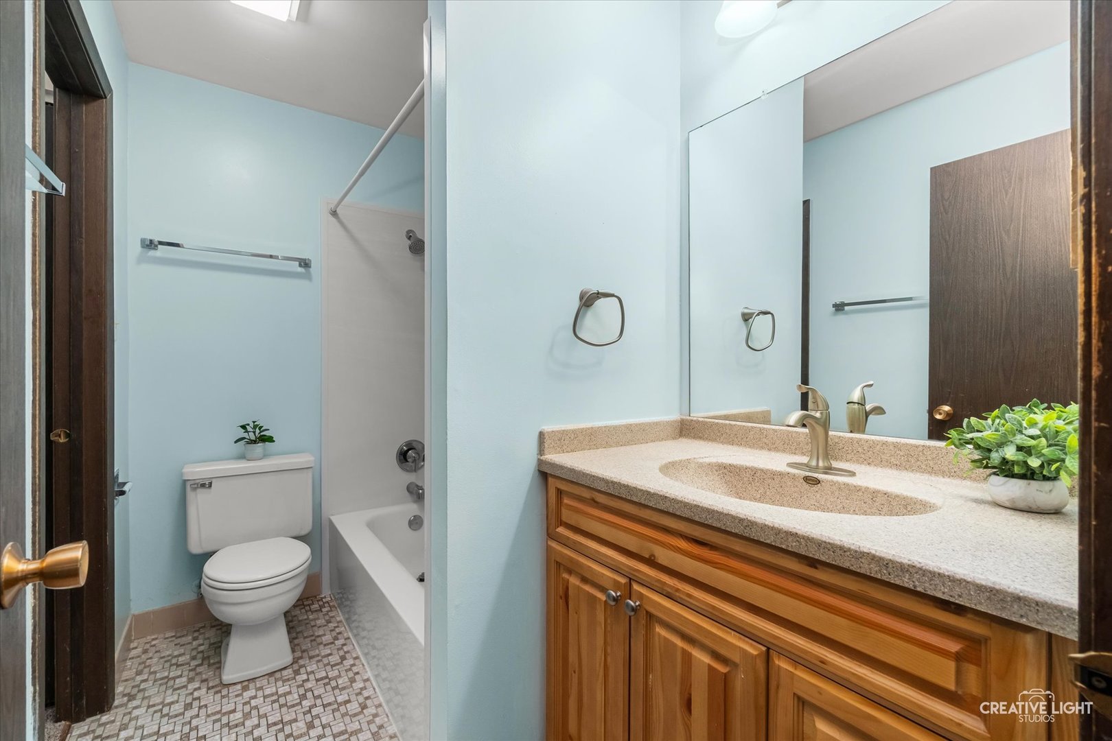 845 Sheldon Court D Property Photo 9