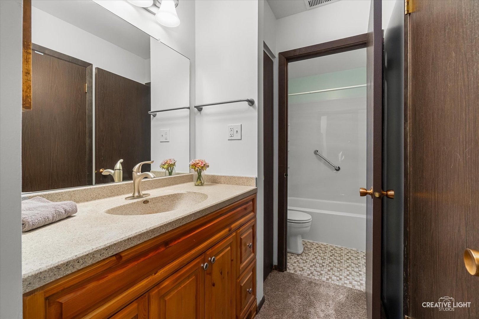 845 Sheldon Court D Property Photo 14
