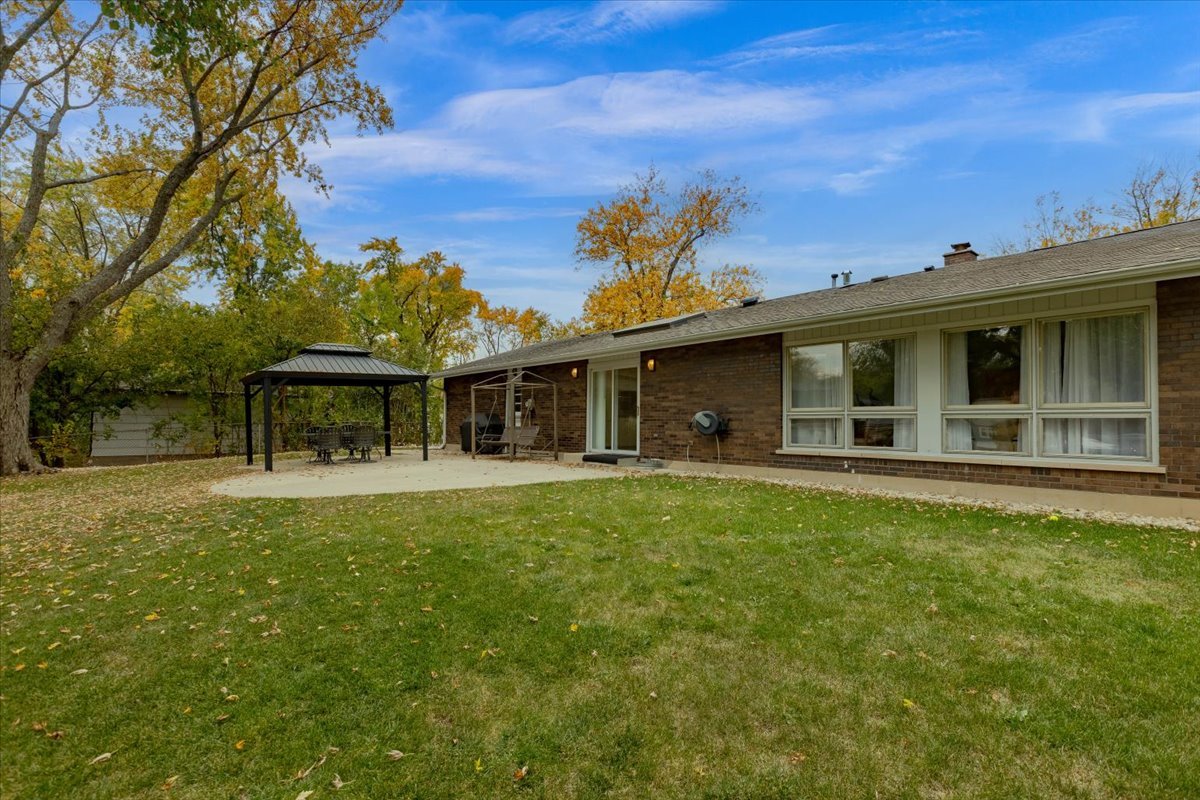 1313 Landwehr Road Property Photo 6