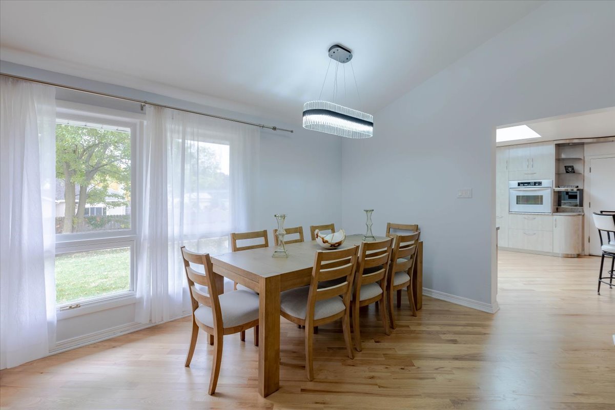 1313 Landwehr Road Property Photo 15