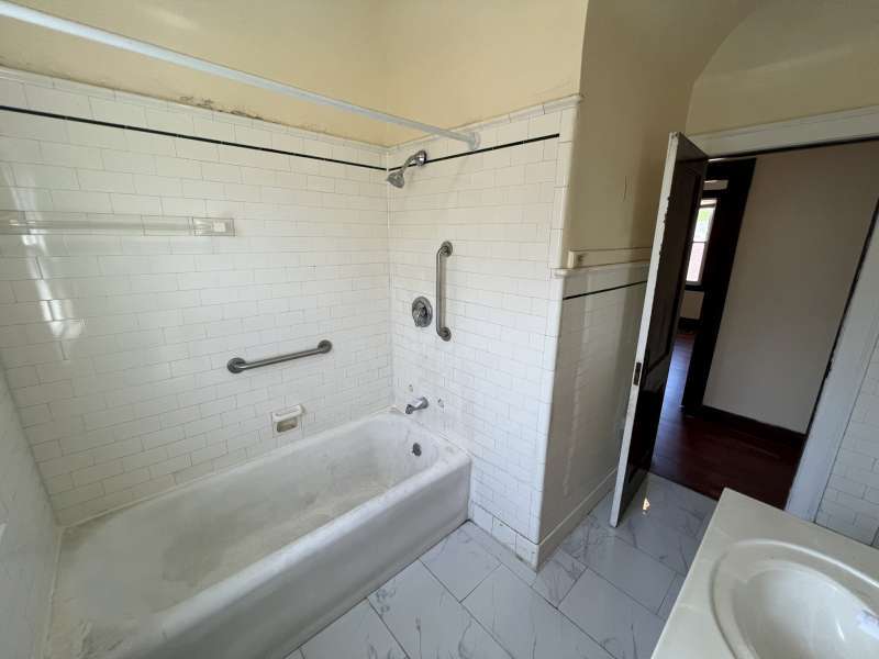 12713042 Property Photo 25